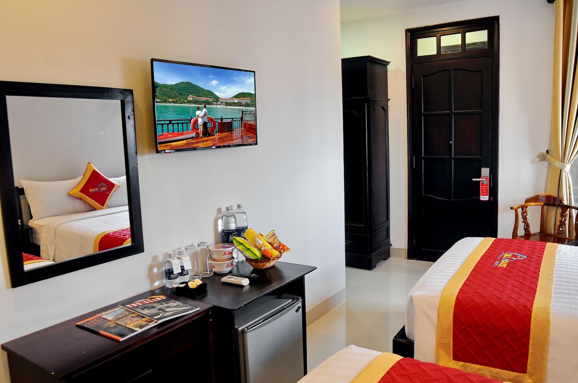 Full House Hotel Nha Trang Exterior photo